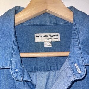 Denim collar shirt